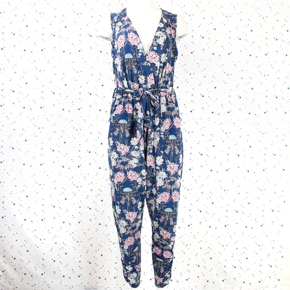Sleeveless Surplice V-neck Floral Print Jumpsuit - Picture 2 of 8